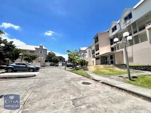 Appartement à louer 2 pièces 58.76 m² - La Possession (974) - 821€