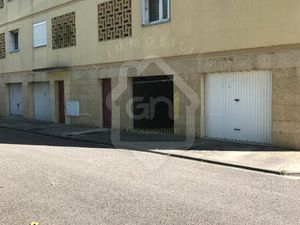 Arles  Résidence Le St Gilles  garage