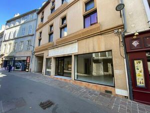 Location commerce 106 m² à Rodez (12000)