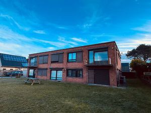 Te koop te renoveren studio met 2 slaapkamers te Vosseslag - De Haan.