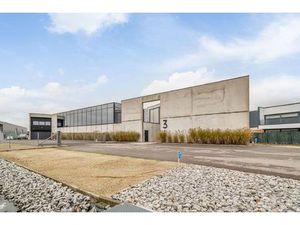 Uitzonderlijk bedrijfsgebouw op Genk-Noord