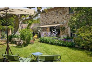 Superbe maison en pierre à Rustrel