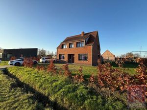 Gerenoveerde vrijstaande woning op 2880m²!