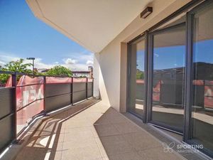 Vaste appartement T2 récent de 44 62m² avec balcon de 9m²