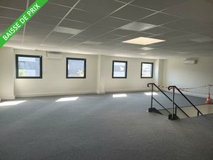 DEPOT-ENTREPOT à louer