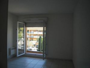 Location appartement 1 pièce 20 m² à Aix-en-Provence (13080)