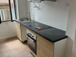 Location appartement 1 pièce 35 m² à Marseille 3 (13003)