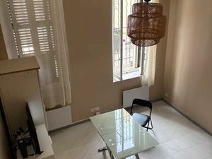 Location appartement 1 pièce 25 m² à Marseille 6 (13006)