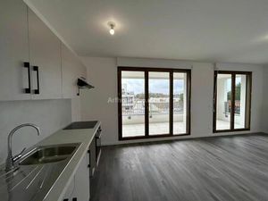 Location Appartement 3 pièces 60 m2 à Arpajon