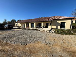 Maison T5 près de SAINT PIERRE LAFEUILLE à vendre