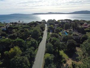 Terrain de 1398 m2 - Grimaud  France