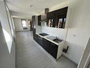 Location appartement 3 pièces 60 m² à Maîche (25120)