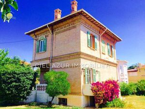 Villa de 5 pièces de luxe en location Antibes  France