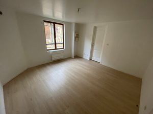 Location appartement 2 pièces 60 m² à Aubigny-sur-Nère (18700)