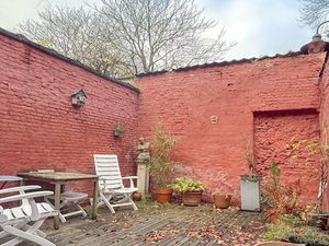 Huis met tuintje vlakbij Coupure