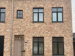 Instapklare nieuwbouwwoning met tuin en carport