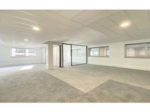 Location Local Professionnel 2 013m²