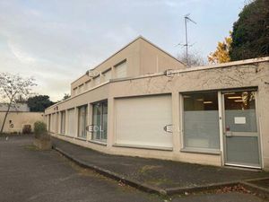 A VENDRE - Bureaux en Rez-de-Chaussée à Saint-Maur-des-Fossés (94)