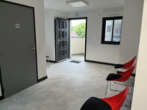 - CENTRE TRIANA MORLAAS - LOCAL PROFESSIONNEL-