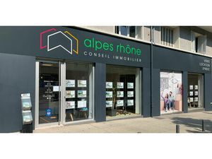 Location parking Échirolles 38130 - 83 € - Surface Privée