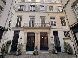 BUREAUX A LOUER SANS TVA