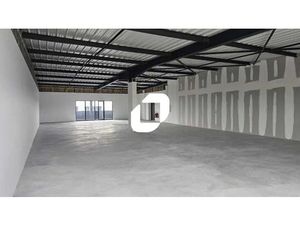 A LOUER  CELLULE D'ACTIVITE ET BUREAUX PROCHE AEROPORT