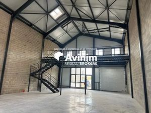 À LOUER – Cellules d'activité neuves de 261 m² (dont 61 m