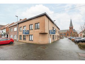 Huis te koop in Rijkevorsel met 20 slaapkamers