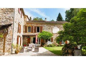 Ancien moulin à eau XVIIe oasis de charme dans campagne cordaise