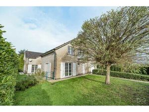 Huis te koop in Duisburg met 4 slaapkamers