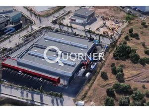 A LOUER Fréjus - Capitou pôle BTP - entrepôt de plain pied 1