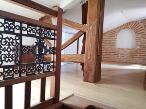 Superbe duplex refait à neuf  2 chambres  bureau