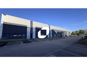 A LOUER  BATIMENT INDEPENDANT