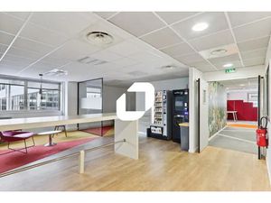 A LOUER  TRI EXCLUSIVITE - POLE TERTIAIRE NOISY MONT D'EST