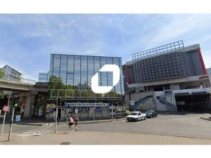 A VENDRE OU A LOUER  Bureaux au coeur du quartier des Tribunaux