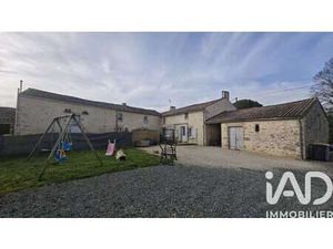 Vente Maison à Saint-Hilaire-des-Loges (85240) : à vendre / 240m² Saint-Hilaire-des-Loges
