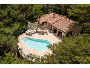 Ravissante Villa provençale dans le Domaine de Saint Pierre à Tourtour