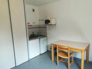 Location appartement 1 pièce 19 m² à Saint-Étienne (42000)