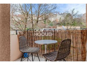 Appartement 2 chambres balcon vue sur jardin- une cave