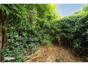 À VENDRE – LOCAL COMMERCIAL EN EXCELLENT ÉTAT AVEC ESPACE EXTÉRIEUR