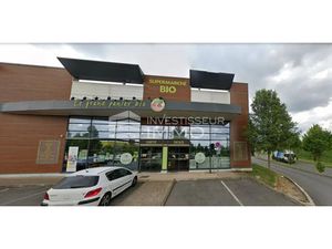 À Louer - Local Commercial de 892 m² à Mareuil-les-Meaux