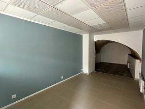 Local commercial d'environ 44 m2 - LE LUC