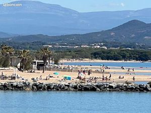 A 2 pas de la mer et des commerces STUDIO MEUBLE