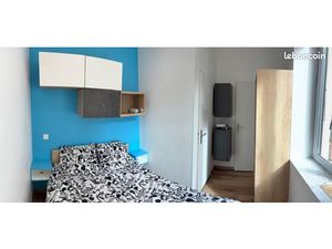 Appartement T1 meublé - 25 m² - proche secteur Berriat - Europole