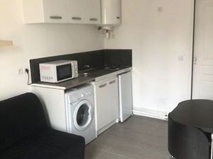 Studio neuf meuble a la gare