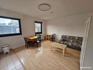 Studio quai Kléber immeuble standing