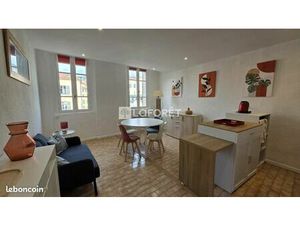 Studio 1 pièce 27 m²