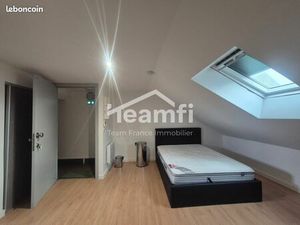 Studio 1 pièce 12 m²