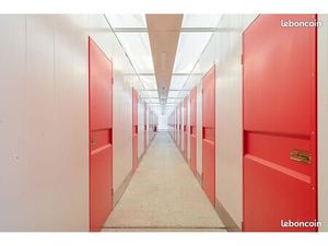 Parking/box 1 pièce 2 m²