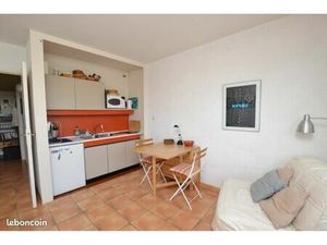 Studio à louer au mois